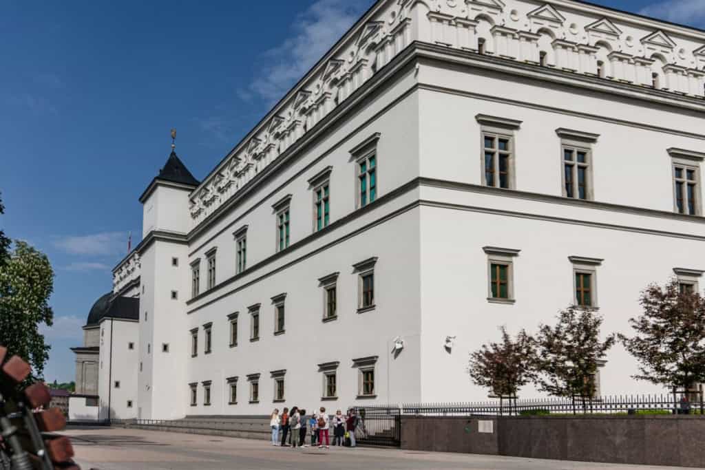 Istorinės ekskursijos Vilniuje ir Kaune.