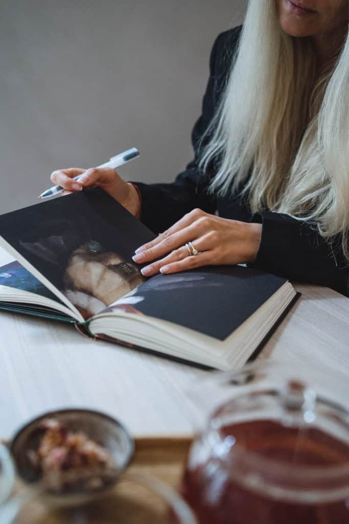 Užrašinė kaip prasminga dovana: kodėl karališka istorija yra geriausios lauktuvės iš Lietuvos?