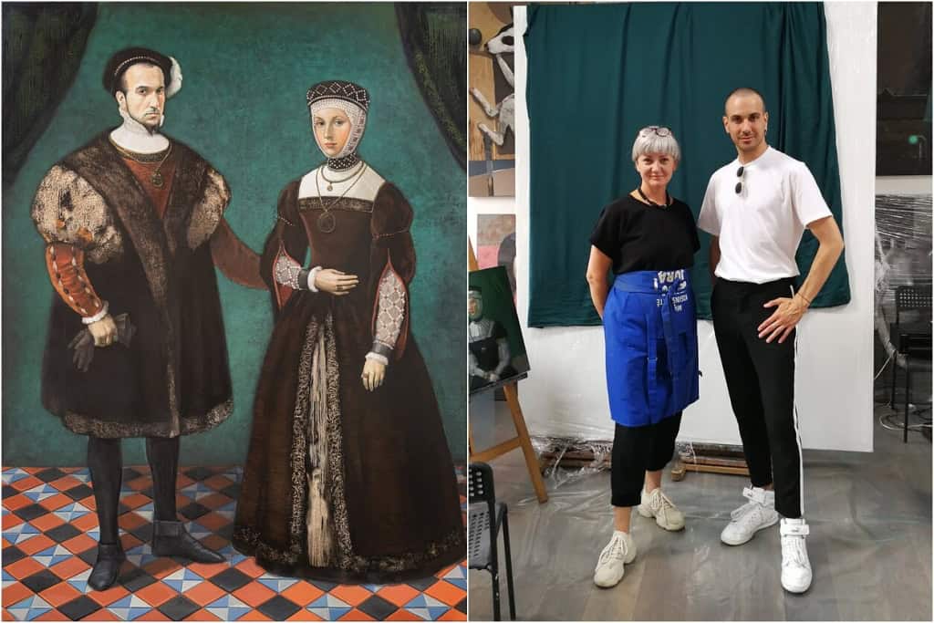 Renesanso stiliaus poros portretas ir šalia du žmonės, pozuojantys studijoje prie žalios užuolaidos