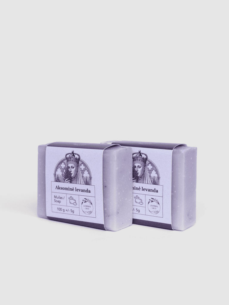 Dvi kieto muilo „Aksominė levanda“ 100 g pakuotės su violetinėmis etiketėmis, vaizdas kampu