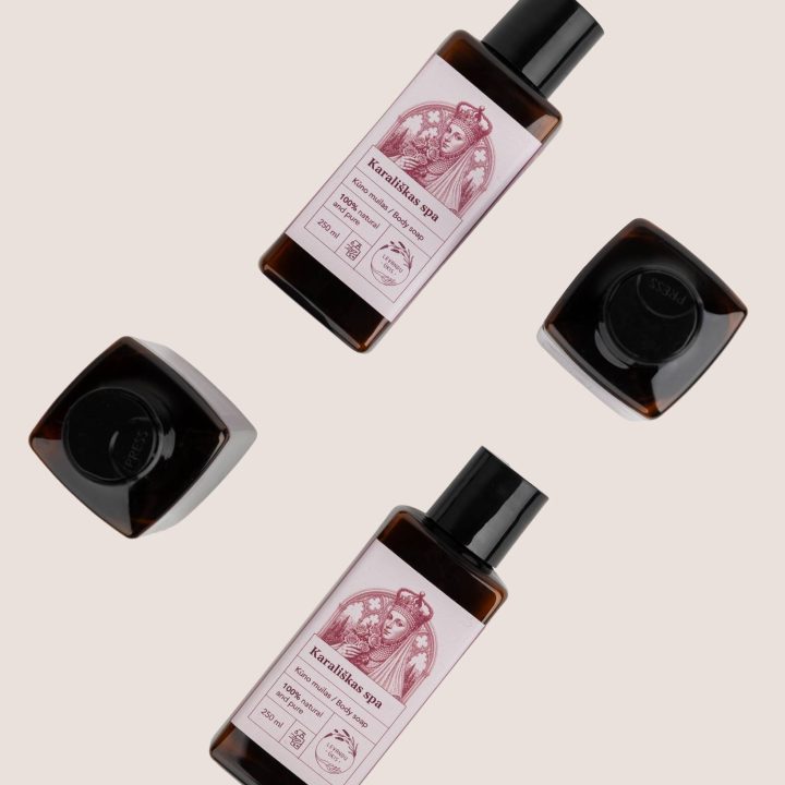 Renesanso prabanga, šiuolaikiniai patogumai 🛁 Būtų keista atsisakyti aromatingos ceremonijos vien todėl, kad neturi nuosavo rūmų…